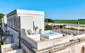 Emera Wine Resort By Raro Villas
